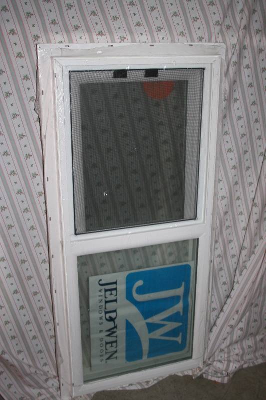 lot 200 image: Jeld-Wen Horizontal Slider Window