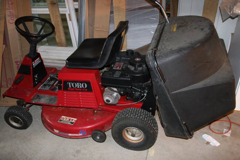 Toro mower best sale grass catcher