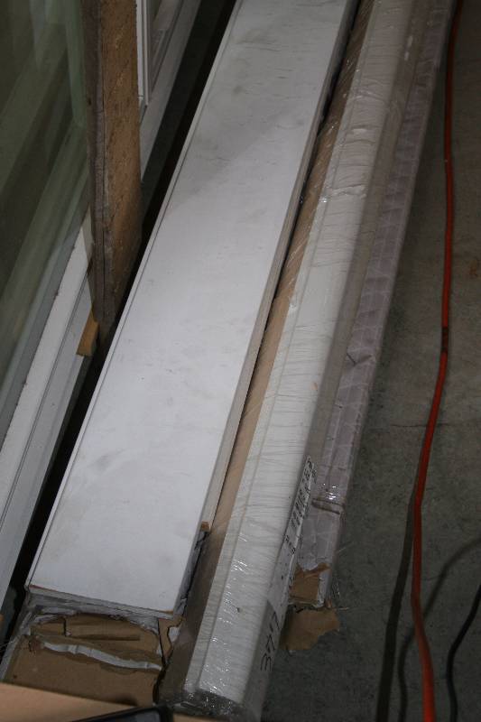 lot 209 image: White Interior Trim