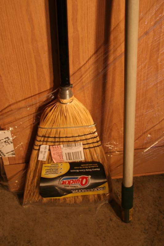 lot 232 image: Straw Broom and Convertible Handle