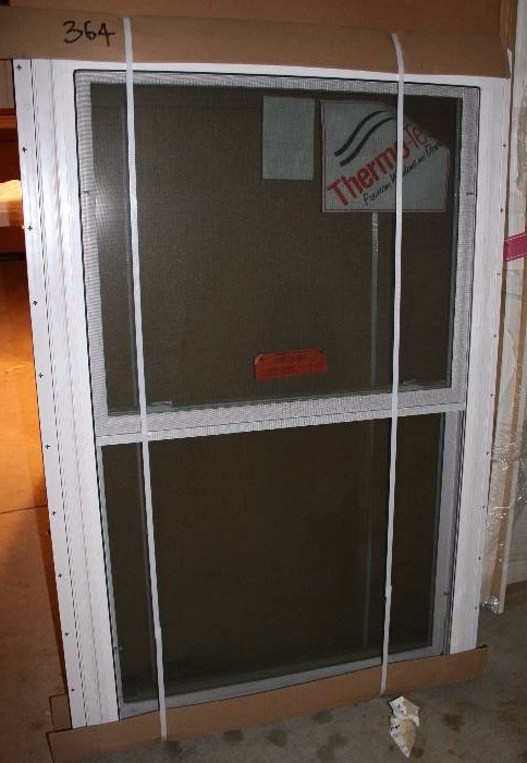 lot 238 image: Thermo Tech Double Hung Window