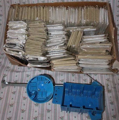 lot 276 image: Electrical Supplies