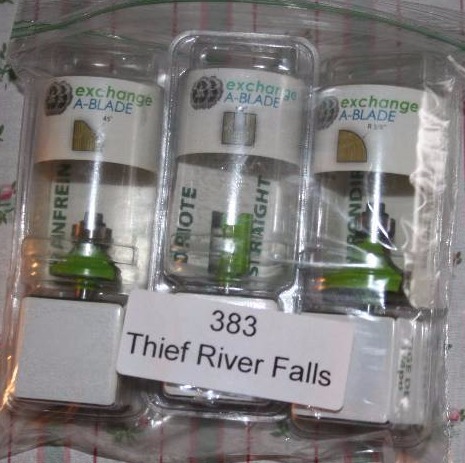 lot 284 image: Router Bits