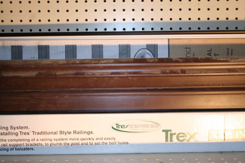lot 290 image: Trex Rail Kits
