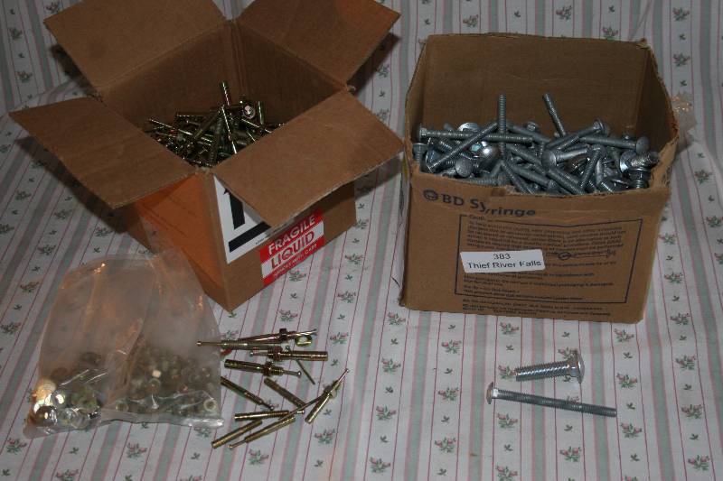 lot 297 image: Hardware