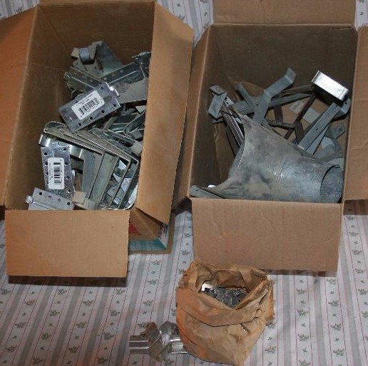 lot 304 image: Hardware