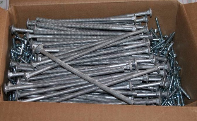 lot 323 image: Hardware