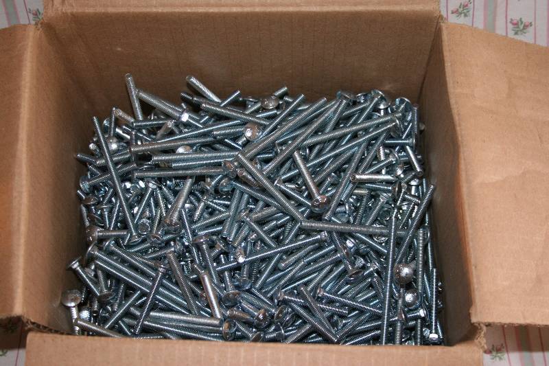 lot 324 image: Hardware