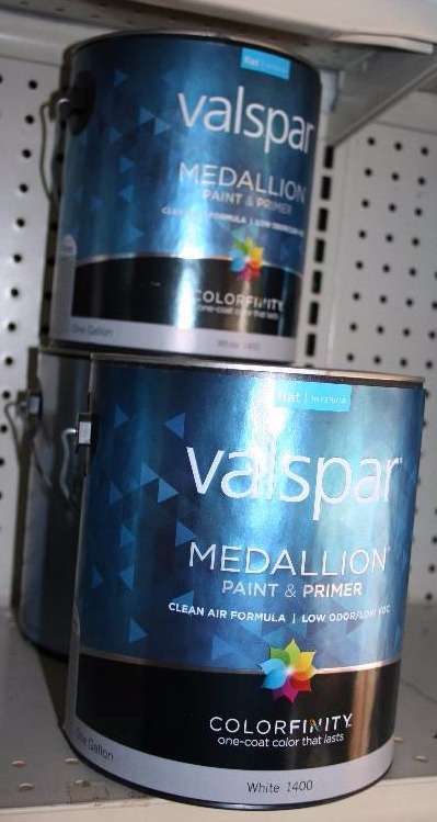 lot 384 image: Paint