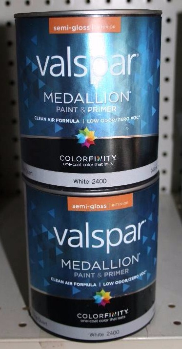 lot 391 image: Paint
