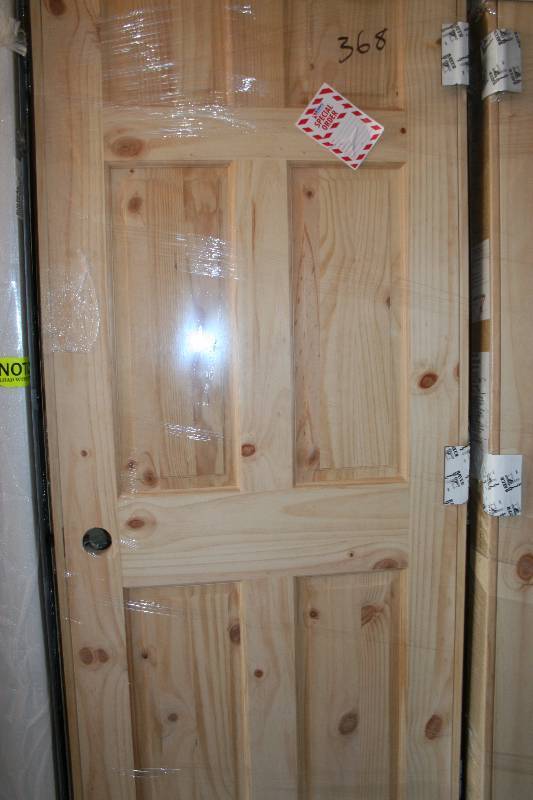 lot 429 image: Solid Pine Pre Hung Interior Door