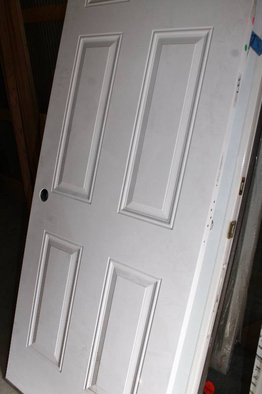 lot 465 image: Insulated Steel Exterior Door 