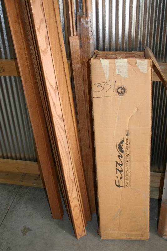 lot 474 image: Oak Trim and Ballasters
