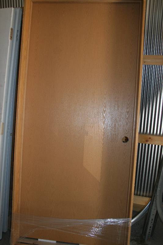 lot 479 image: Oak Interior Pre Hung Door