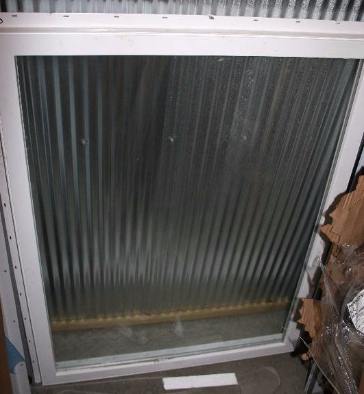 lot 518 image: Fixed Window