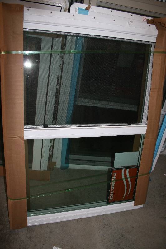 lot 523 image: Horizontal Sliding Window