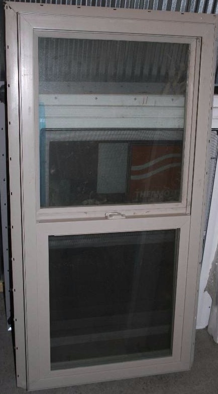 lot 525 image: Horizontal Sliding Window