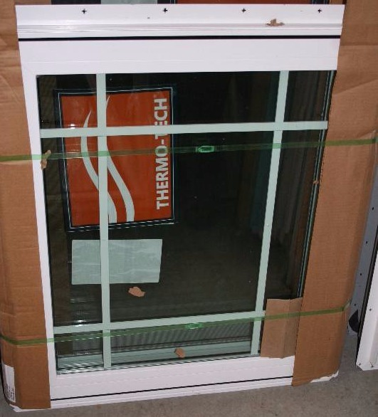 lot 531 image: Awning Window