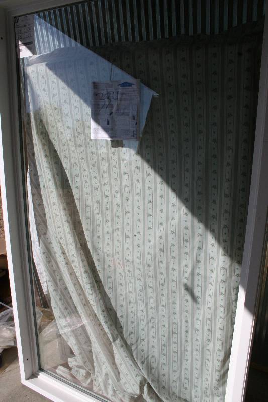 lot 549 image: Picture Window