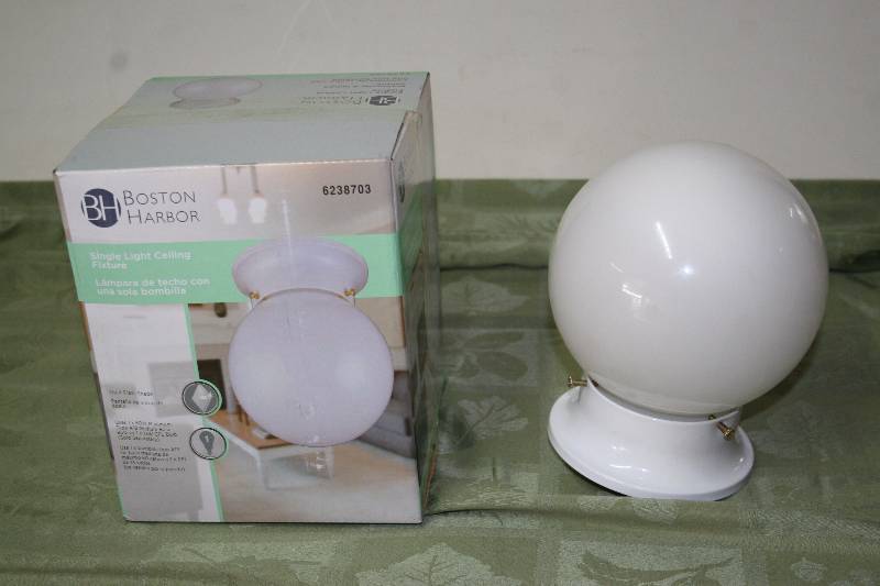 lot 569 image: Single Light Ceiling Fixtures