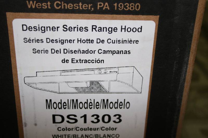 lot 574 image: 30 Range Hood
