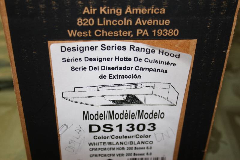 lot 575 image: 30 Range Hood