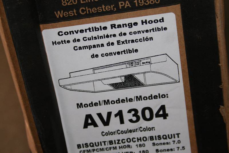 lot 581 image: 30 Range Hood