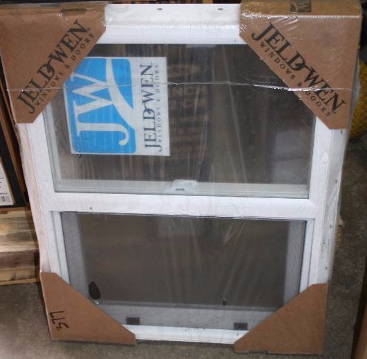 lot 591 image: Vinyl Horizontal Slider Winder