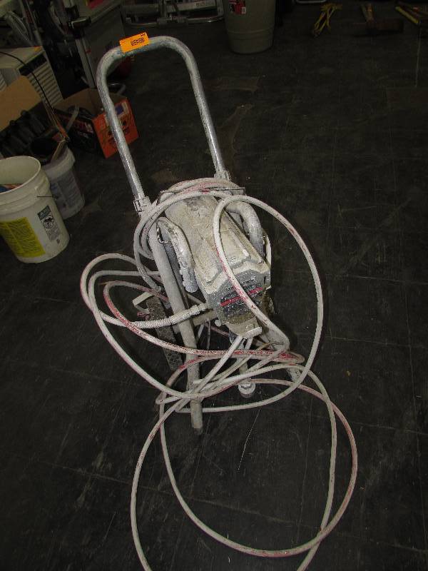 lot 500 image: WAGNER PROFESSIONAL PAINT SPRAYER