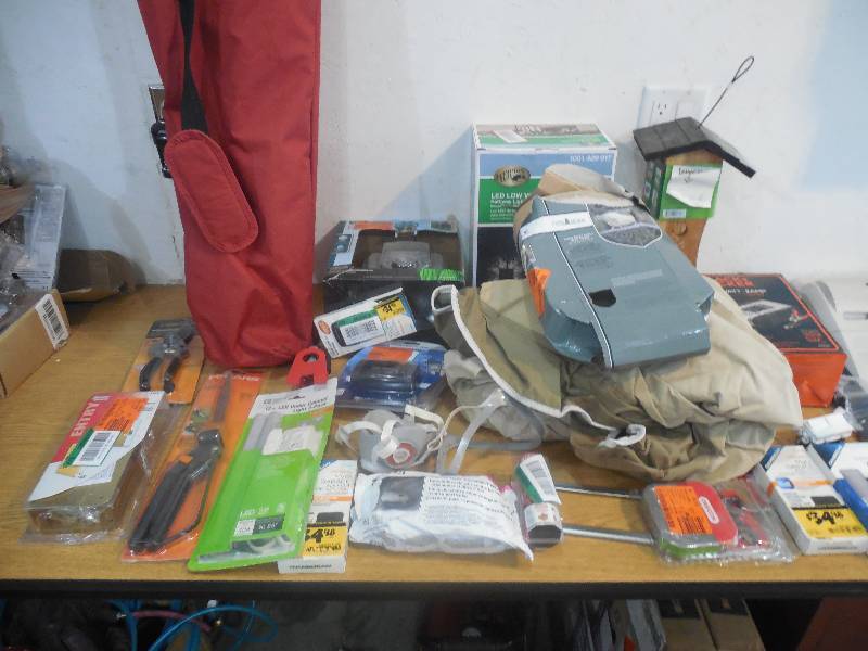 TOOLS AND LANDSAPING LOT