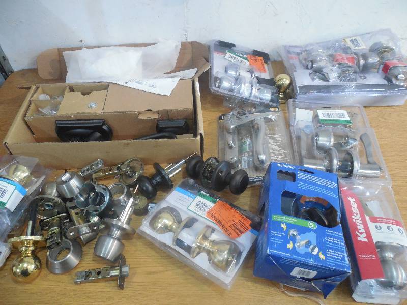 DOOR KNOB LOT
