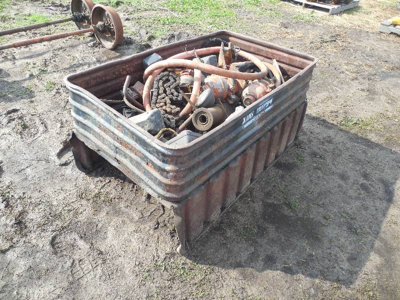 lot 16 image: PARTS BIN LOT