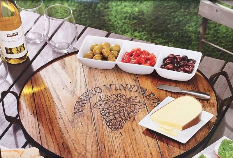 lot 57 image: Rustic Wine Barrel Lid Tray with Etched Grape Design by Mercuries - XL 22 Diam