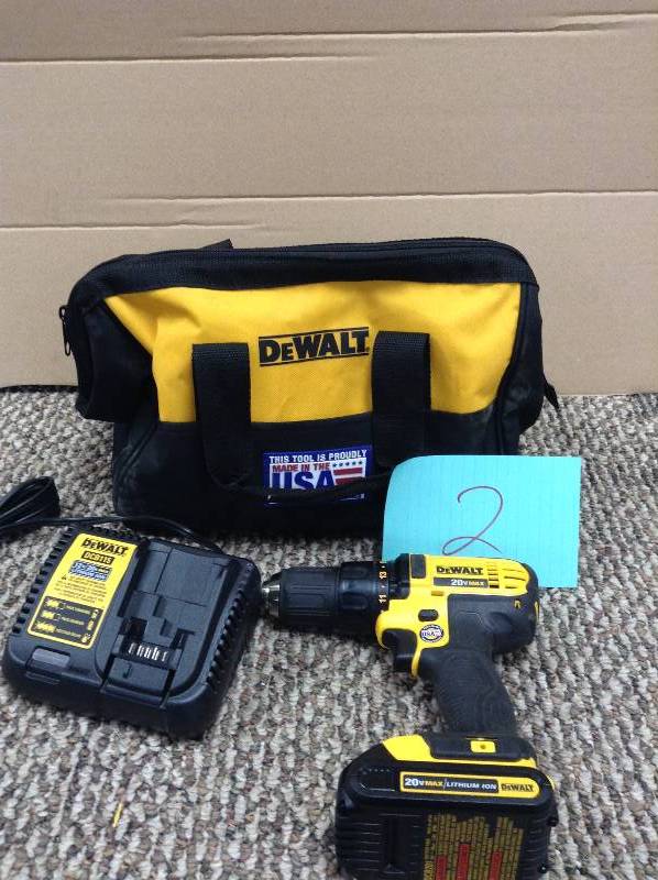 lot 2 image: DEWALT 20-Volt Max 12-in Cordless Drill  - DCD780 in like new condition