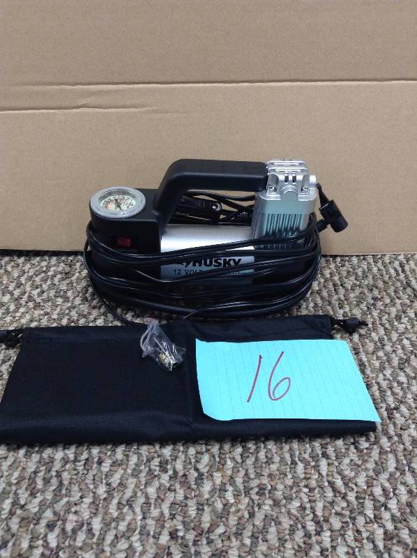 lot 16 image: Husky 12 volt inflator