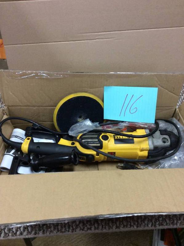 lot 116 image: Dewalt 12 Amp 7 in.9 in. Variable Speed Polisher with Soft Start used DWP849X
