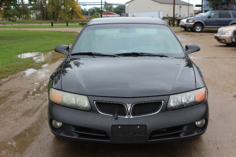 lot 1838 image: 2002 Pontiac Bonneville SE