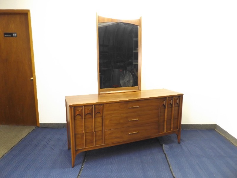 lot 3 image: Mid Century Perspecta by Kent Coffey Lowboy 9-Drawer Dresser and Mirror