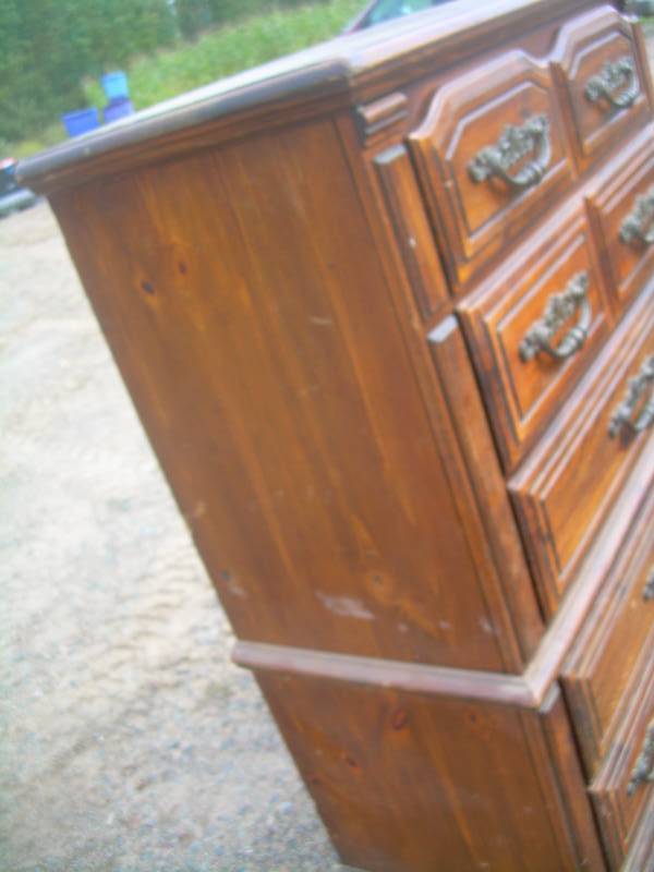 lot 23 image: VINTAGE LOOKING DRESSER