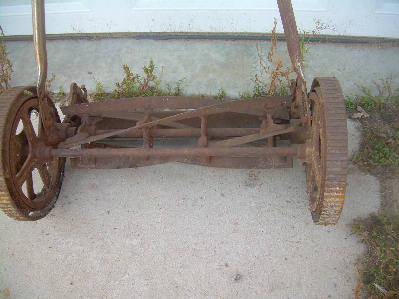 lot 28 image: ANTIQUE POSH MOWER
