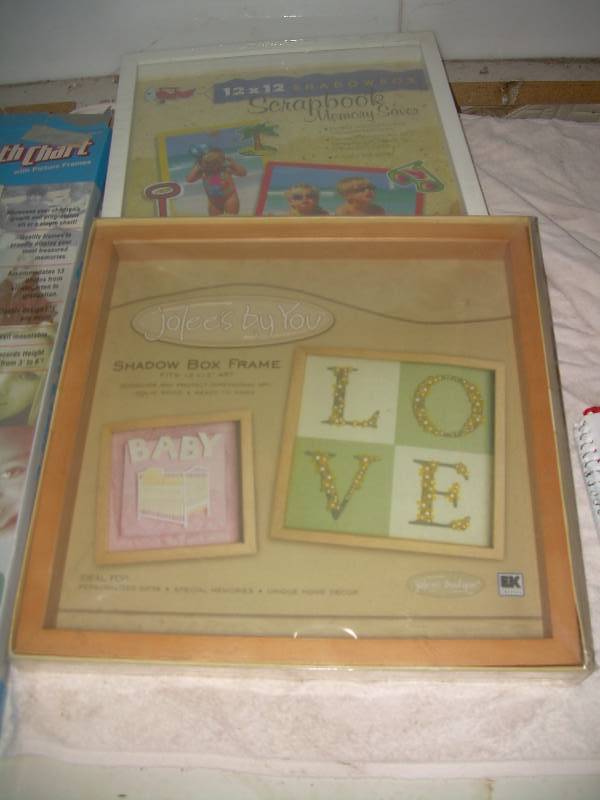 lot 59 image: GROUTH CHART AND PHOTO BOXES