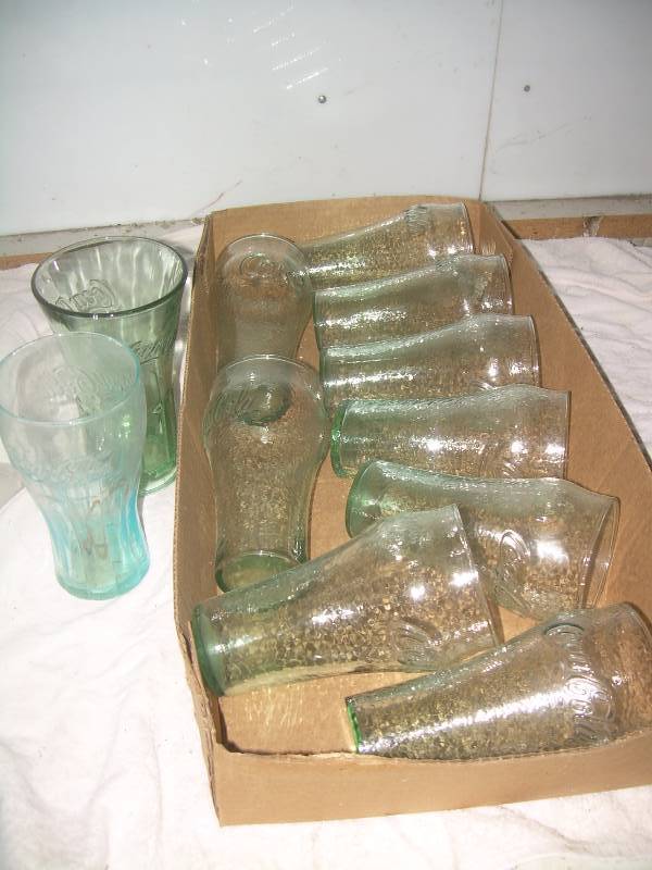 lot 73 image: COLLECTIBLE COKE GLASSES
