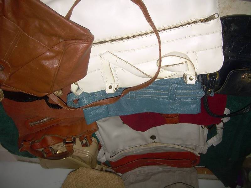 lot 78 image: HAND BAGS