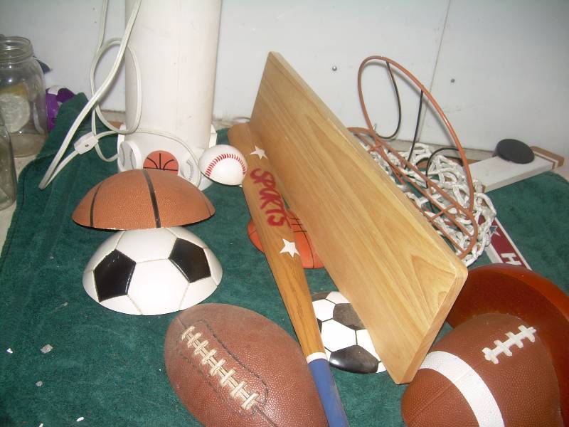 lot 80 image: SPORTS WALL HANGINGS