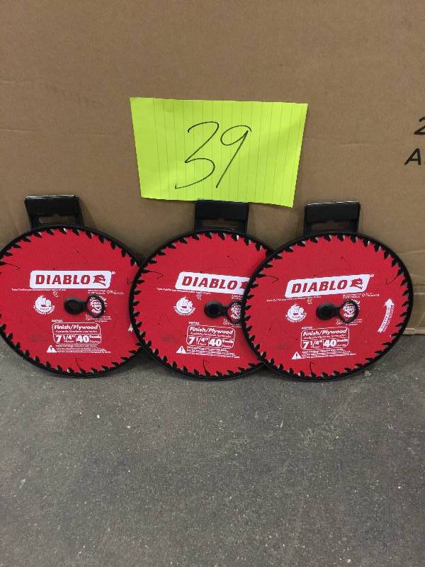 lot 39 image: Lot of 3 7-14 in. x 40-Tooth Finish Saw Blade new