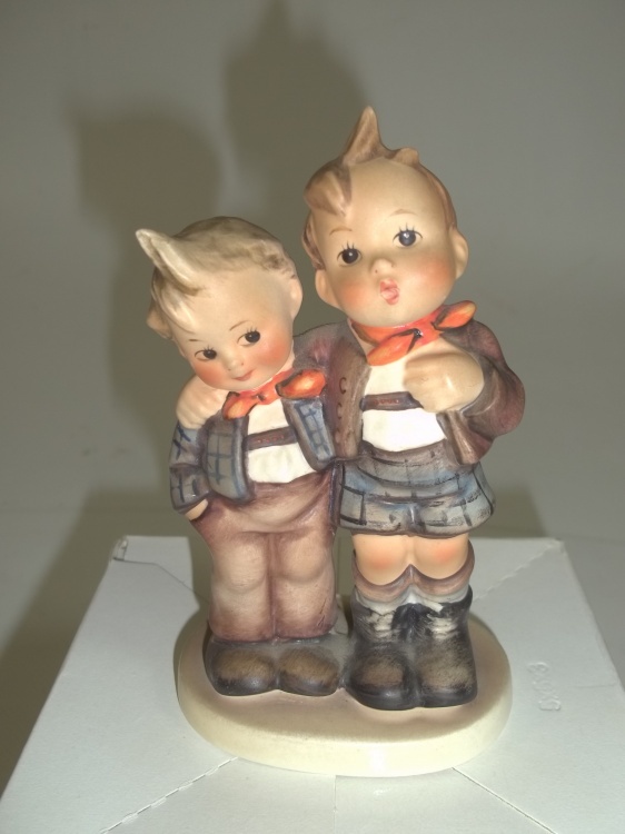 lot 52 image: Vintage Goebel Hummel  Max & Moritz  Mint
