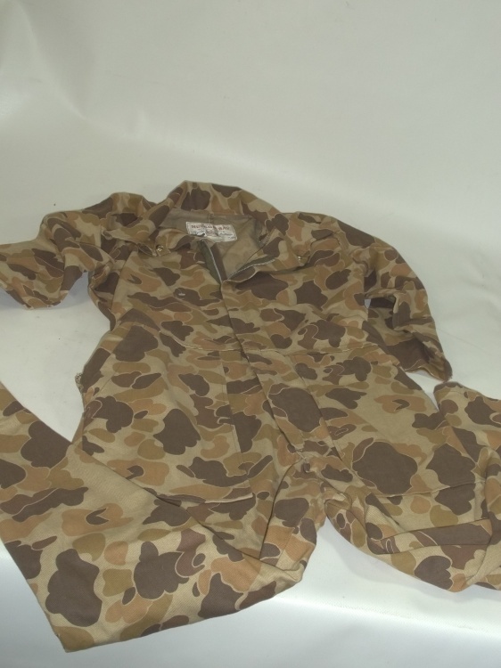 lot 66 image: Genuine Herters Hudson Bay Size Small Overall