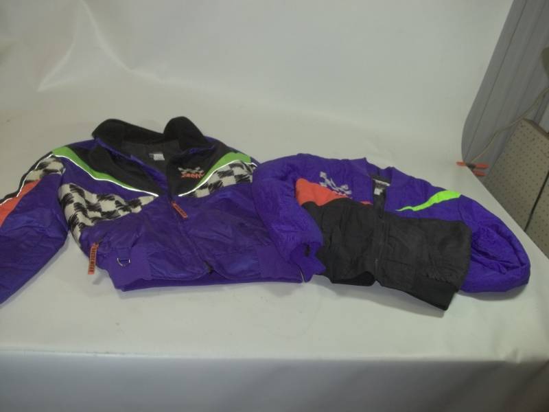 lot 68 image: Arctic Cat Jacket With Liner Jacket Womens Small
