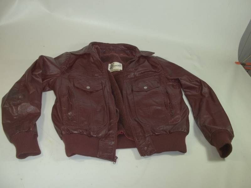 lot 69 image: Vintage Rat Rod Leather Jacket wFleece Liner  42L