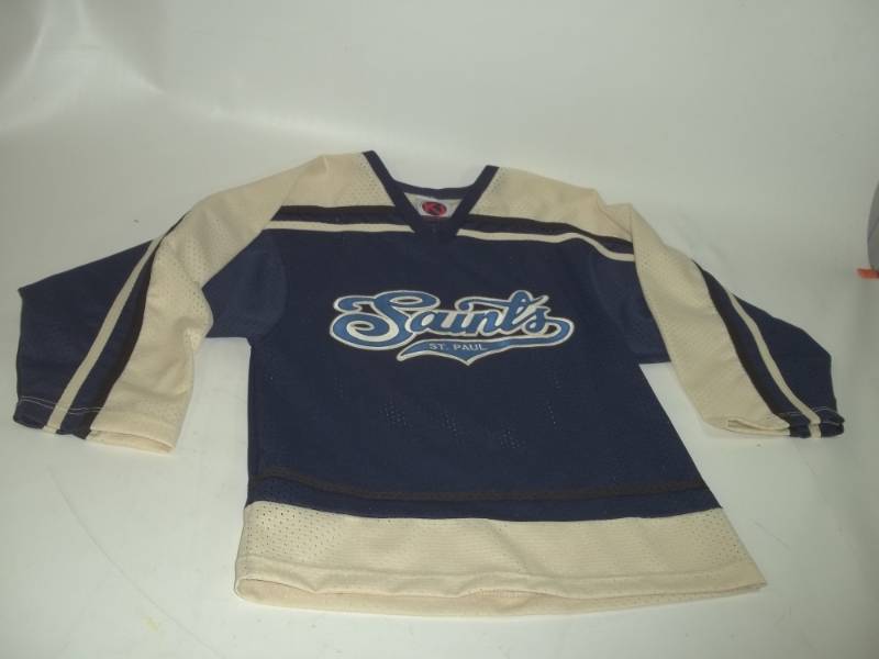 lot 72 image: St Paul Saints Jersey Small